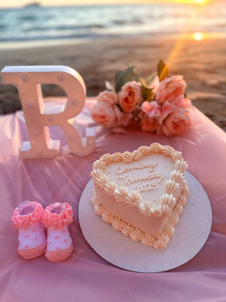 andreaconm's tweet image. Regina, serás la niña mas amada🩷👶🏻