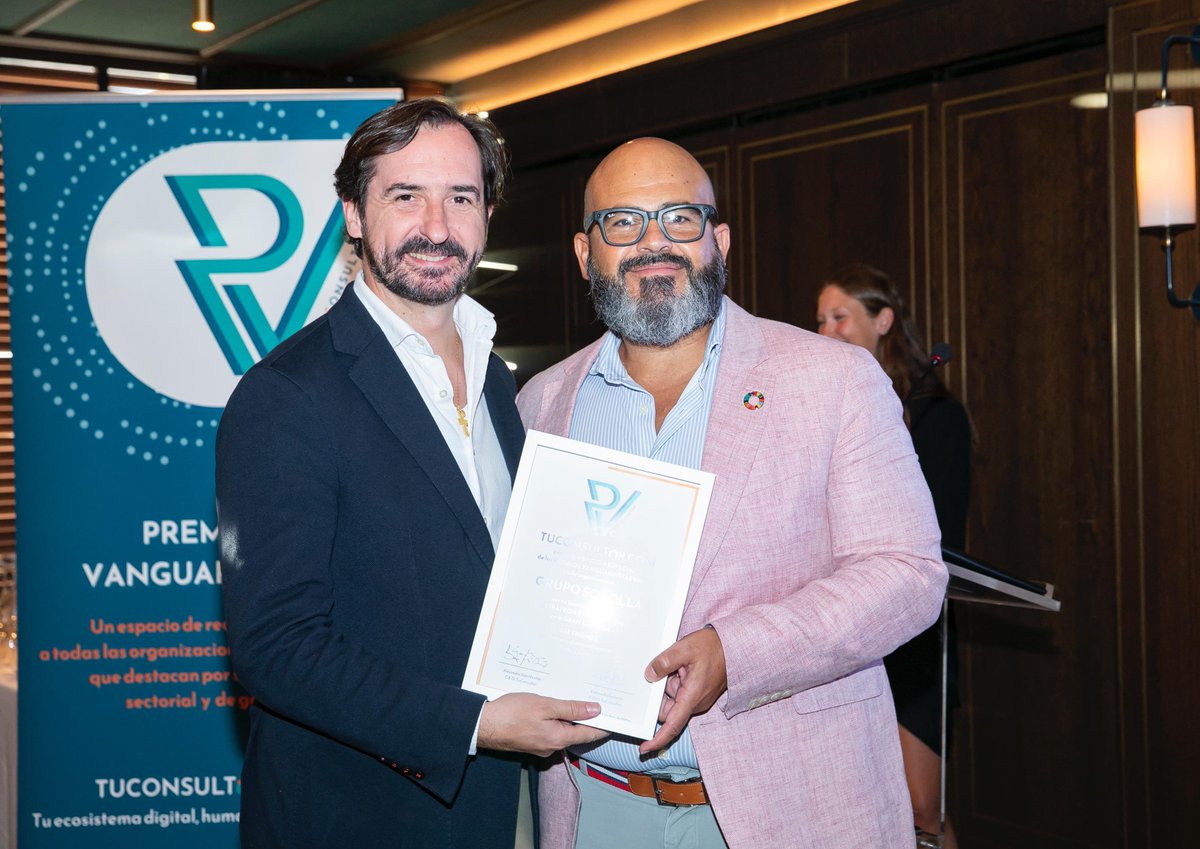 Club Financiero Genova (@clubfinanciero) on Twitter photo 🔸El pasado viernes 13, tuvimos el honor de acoger los Premios Vanguardistas 2024, organizados por la empresa Tu Consultor.
La gala contó con la presencia de nuestro Presidente <a href="/arturocef/">Arturo de las Heras García</a> y con Alejandro San Nicolás, fundador de Tu Consultor.
instagram.com/p/C__EqHlNkCE/… 🔸El pasado viernes 13, tuvimos el honor de acoger los Premios Vanguardistas 2024, organizados por la empresa Tu Consultor.
La gala contó con la presencia de nuestro Presidente <a href="/arturocef/">Arturo de las Heras García</a> y con Alejandro San Nicolás, fundador de Tu Consultor.
instagram.com/p/C__EqHlNkCE/…