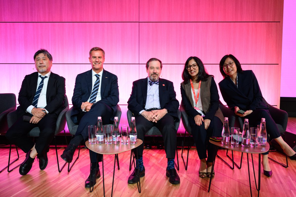 As day two of the #ISUOG2024 World Congress wraps up, we’re sharing some of today’s highlights in pictures. We can't wait to see you for day three!

For a preview of what’s coming up tomorrow, check out the app or view the program here: bit.ly/3Qpl6YN #ISUOG