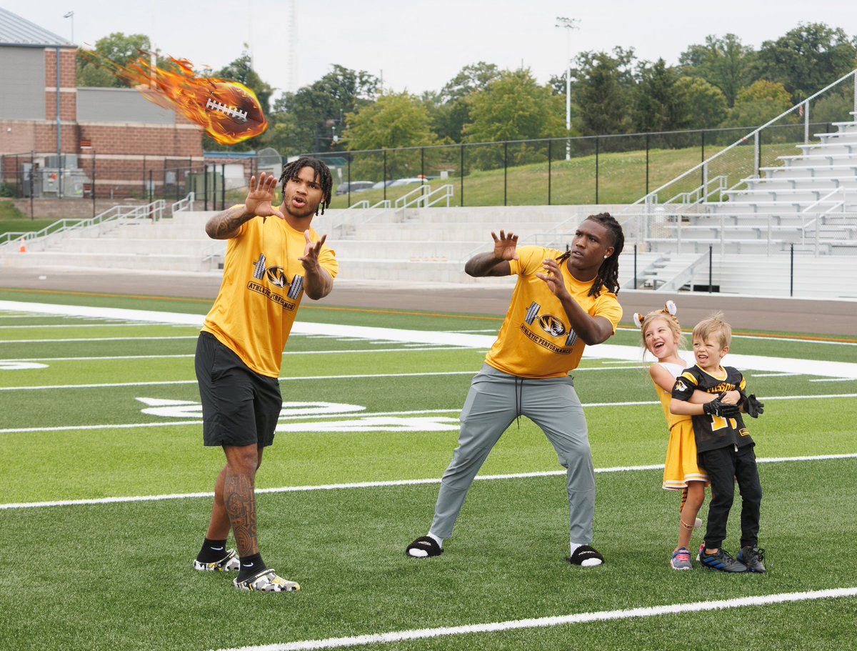 Black &amp; Gold had two MONSTER interceptions this week to solidify a top 25 win! Let us help you intercept the risks of everyday life - at home and on the road. 

Mention this post while getting a quote and we’ll donate to NIL on your behalf!

carltoninsurance.net