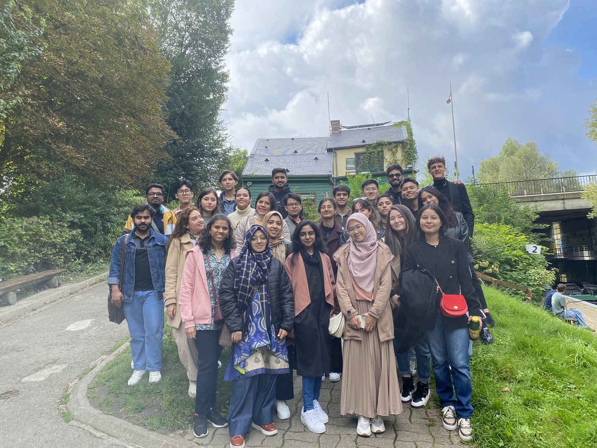 i-MESC (@mesc_plus) on Twitter photo Today we welcomed our first i-MESC class MESC20 with a visit of the Hortillonnages the water gardens of Amiens 🤩
<a href="/C_MASQUELIER/">Christian MASQUELIER</a> <a href="/Prof_AA_Franco/">Alejandro A. Franco</a> Today we welcomed our first i-MESC class MESC20 with a visit of the Hortillonnages the water gardens of Amiens 🤩
<a href="/C_MASQUELIER/">Christian MASQUELIER</a> <a href="/Prof_AA_Franco/">Alejandro A. Franco</a>