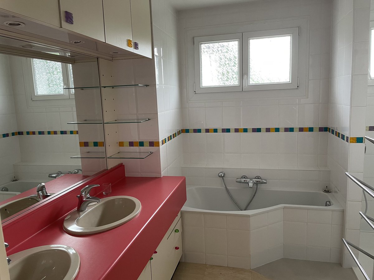 MarcVernierImmo's tweet photo. [A VENDRE] - Maison 6 pièces 120 m² #THISE. Détails &amp; visite virtuelle 360° 👉 https://t.co/fcT4Mn28Cs. 

Marc Vernier #Immobilier
☎️ 03 81 57 95 49
📧 marc.vernier@mv-immobilier.fr
🌐 https://t.co/IYtc3md1Mk
🍀 Partenaire @BoosteurBonheur 

#Doubs #FrancheComte https://t.co/InE7pG3xiH