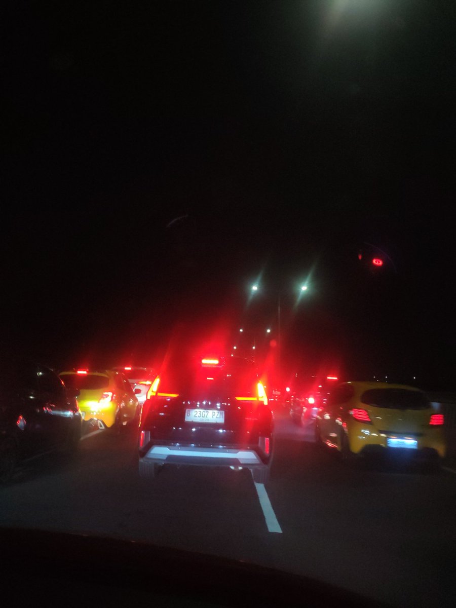 Chris HG tweet media