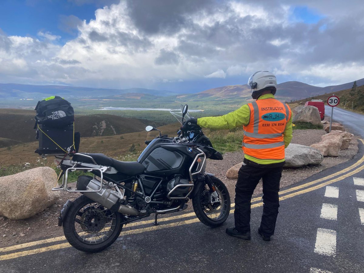 RJHBikeSchool's tweet photo. Instructor Tony on a week's adventure in Scotland. Made it to Glencoe. Next stop Fort Augustus. Day 2 Mallaig and Isle of Skye. Amazing where you can get on your Motorcycle. So anybody thinking about it….. Just do it…… I m living the dream🤙 #glencoe #scotland #rjh #skye https://t.co/VBLtKW1UA1