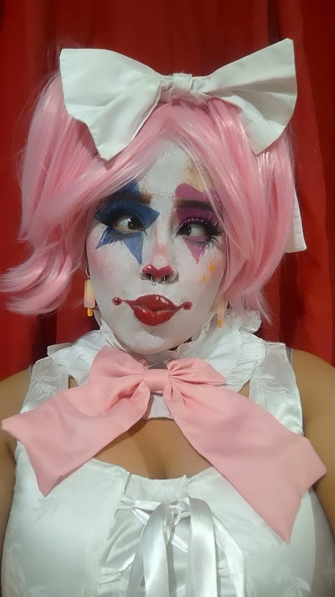 Karkat26's tweet photo. Amamos ser una payasita
#clown #clownmakeup #makeupclown #makeup https://t.co/esFqzHiXjf