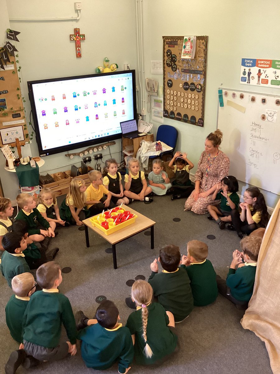 sthcpsbarry's tweet photo. #melyn have had an immersive literacy day today! A special delivery left us wondering what could be hiding under the cloth? We were so excited to discover a magic porridge pot and went on to try some of the tasty treat, using fantastic adjectives to describe its texture and taste https://t.co/IKrSLQ6ZBv