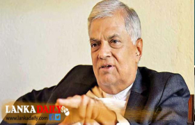 LankaDaily's tweet photo. ආර්ථිකය ගැන හිතපන් ගොනෝ (It’s the economy stupid)  

https://t.co/ZkMNGqKF5D 
#srilanka #lankadaily https://t.co/i7tnNOYkeC