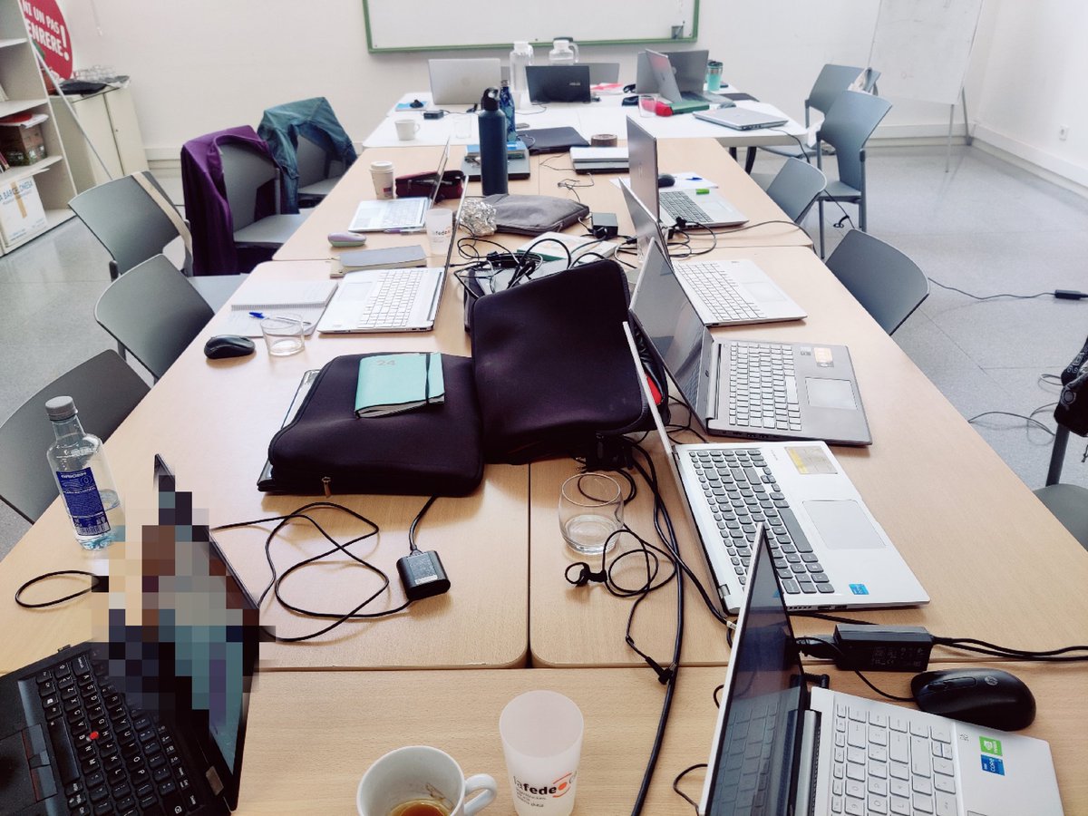 Suysulucha's tweet photo. Después de un día largo y productivo implementando politicas que aumenten las capacidades para frenar los accesos no autorizados en línea! @Lafede_cat #PrivacyMatters #privacybydefault #digiSec #infoSec https://t.co/XYrQn9cuWS