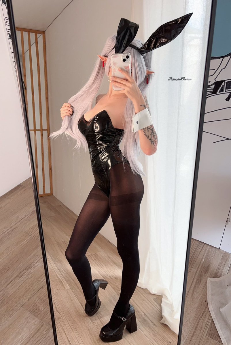 animeasti's tweet photo. deleting in 10 hours, but whoever retweet and says hi, I’ll send u a b🖤bs in dm <3 https://t.co/UwnifRRs5q