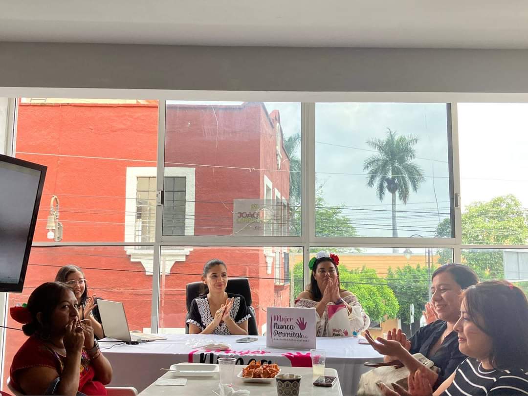 nuncapermitasac's tweet photo. En días pasados se llevó a cabo nuestra reunión mensual organizacional en donde también realizamos una tarde mexicana, con la finalidad de seguir reforzando lazos entre nosotras pues estámos seguras que la alianza entre mujeres es indispensable para construir espacios seguros. https://t.co/pmnRaOr83q
