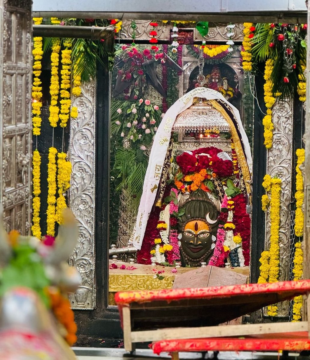 Divya Darshan of Shri Mahakaleshwar Jyotirlinga 🚩