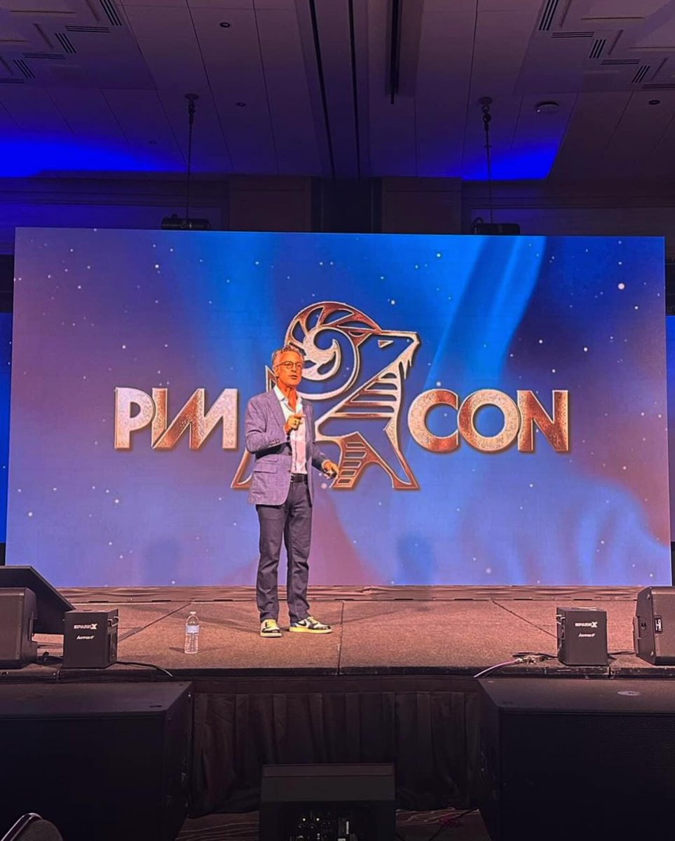 855mikewins's tweet photo. Mike absolutely lit up the #PIMCon stage earlier today! ๐ฅ
#Marketing is all about finding your unique flavor in order to connect with your market.
When you abandon the traditional and blend creativity with community, you can make your brand unforgettable. https://t.co/qVJVpF9OQw