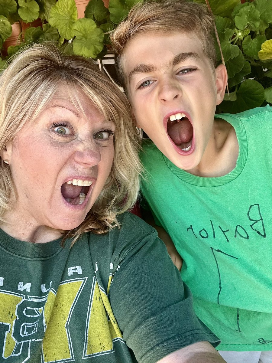 Lolli Loves Bears 🐻💚💛 tweet media