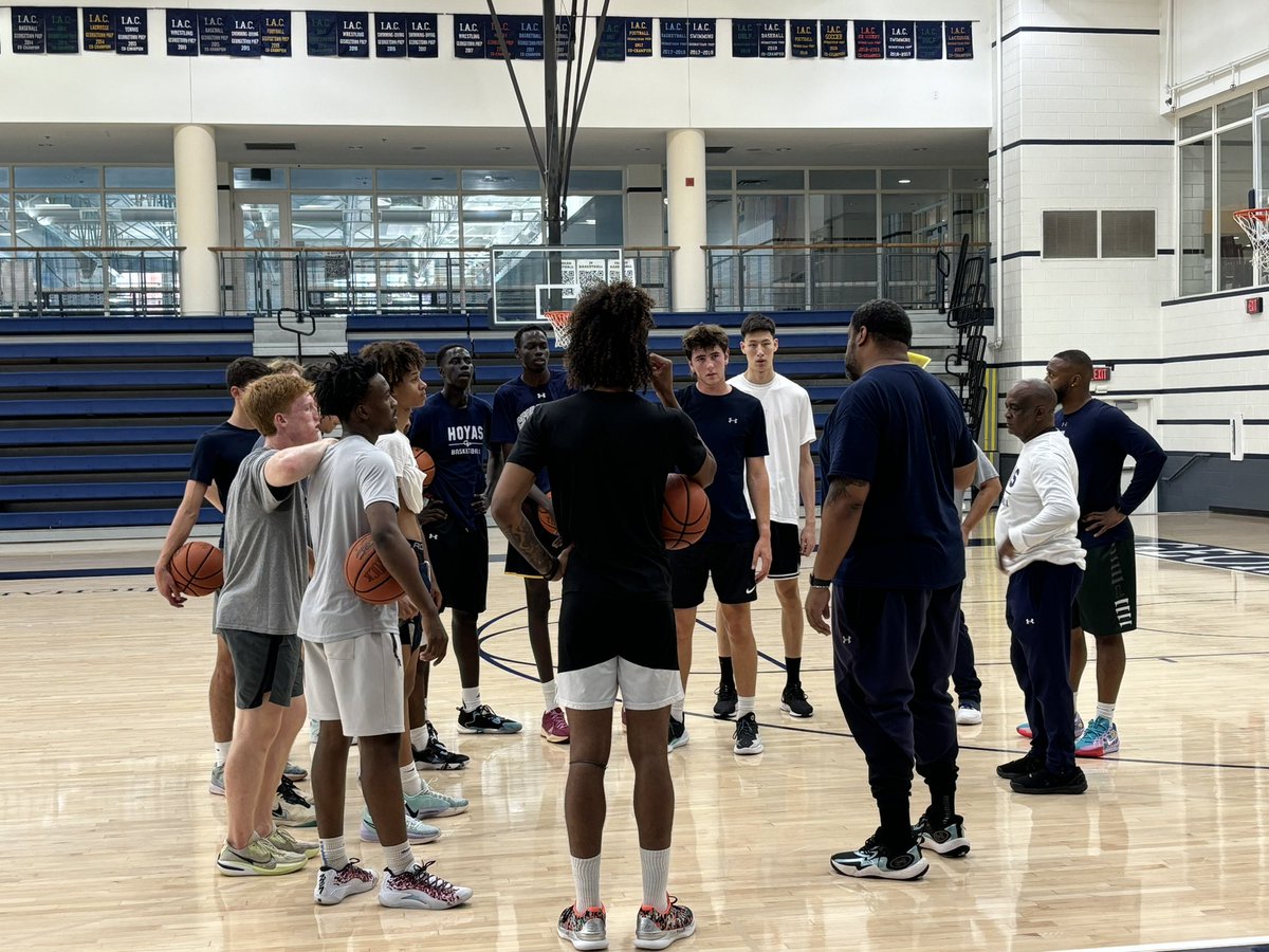 Colby Giacubeno (@colbyghoops) on Twitter photo 📍 <a href="/GPrepBasketball/">Georgetown Prep Basketball</a>
HC Howard Blue put together one of the most intriguing rosters in the DMV.
‘25 Akbar Waheed (Boston College)
‘25 Carter Berg-McLean (Loyola MD)
‘25 Pat McDonogh (Army)
Two 7-footers in ‘26 🇨🇳 Sinan Huan & ‘28 🇸🇸 Majok Aguek
& plenty other intriguing 📍 <a href="/GPrepBasketball/">Georgetown Prep Basketball</a>
HC Howard Blue put together one of the most intriguing rosters in the DMV.
‘25 Akbar Waheed (Boston College)
‘25 Carter Berg-McLean (Loyola MD)
‘25 Pat McDonogh (Army)
Two 7-footers in ‘26 🇨🇳 Sinan Huan & ‘28 🇸🇸 Majok Aguek
& plenty other intriguing