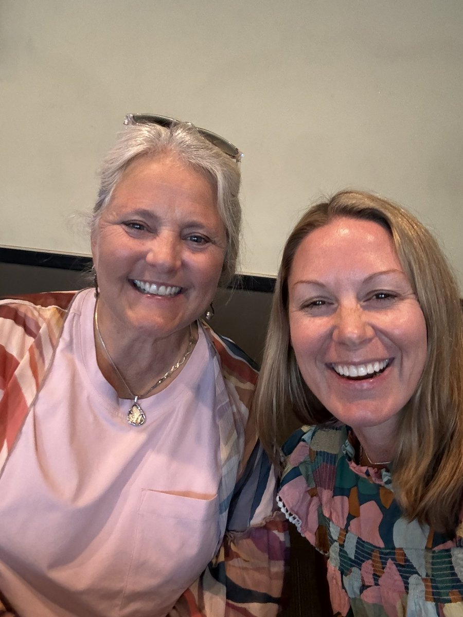 SCibmhs's tweet image. Iowa BEST really is the best! @stew2123 @iowa_scsmh  what a great conference!