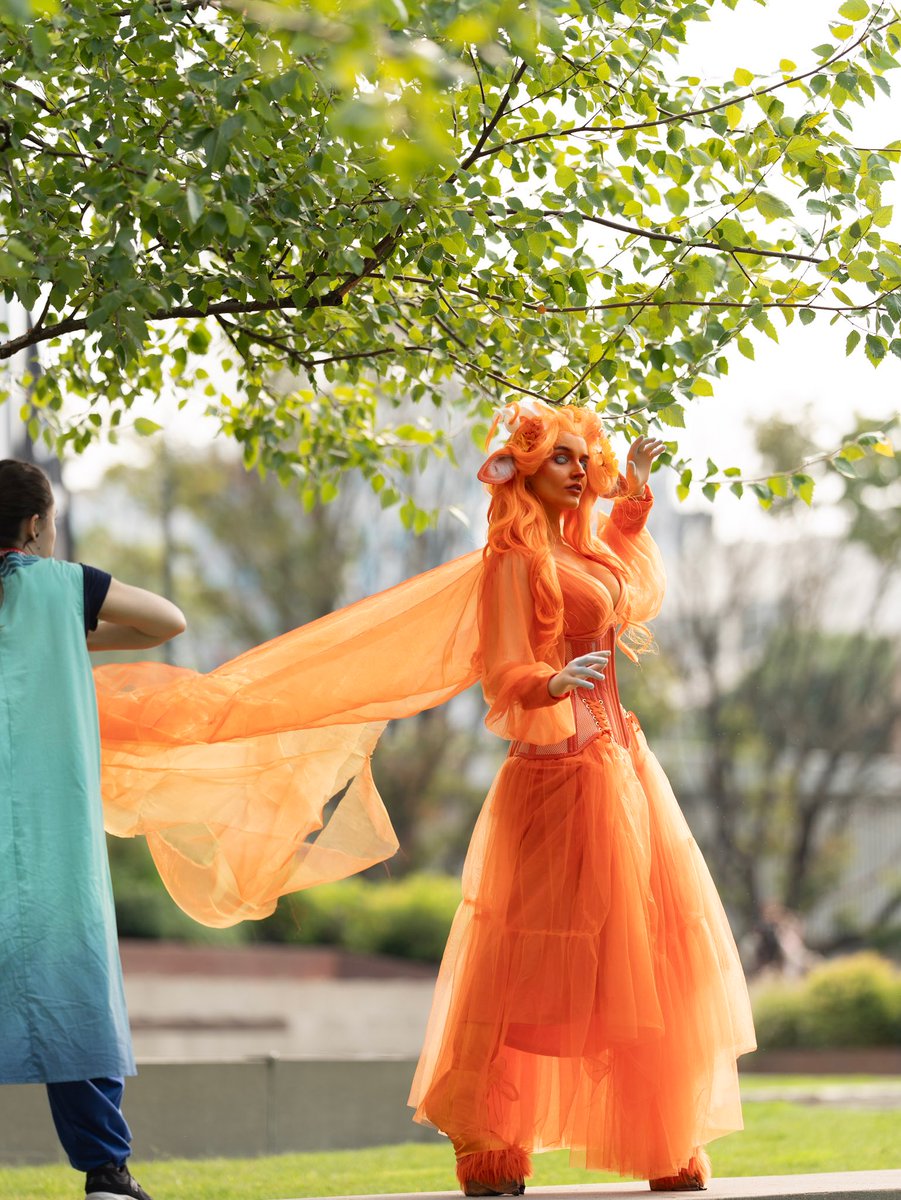 Brooke Eyler (@_brookesmart_) on Twitter photo People were asking how my cape was billowing so perfectly.
The answer is Beauregard Lionette (<a href="/critrolememes/">🔴🔫 moon’s haunted</a>) People were asking how my cape was billowing so perfectly.
The answer is Beauregard Lionette (<a href="/critrolememes/">🔴🔫 moon’s haunted</a>)