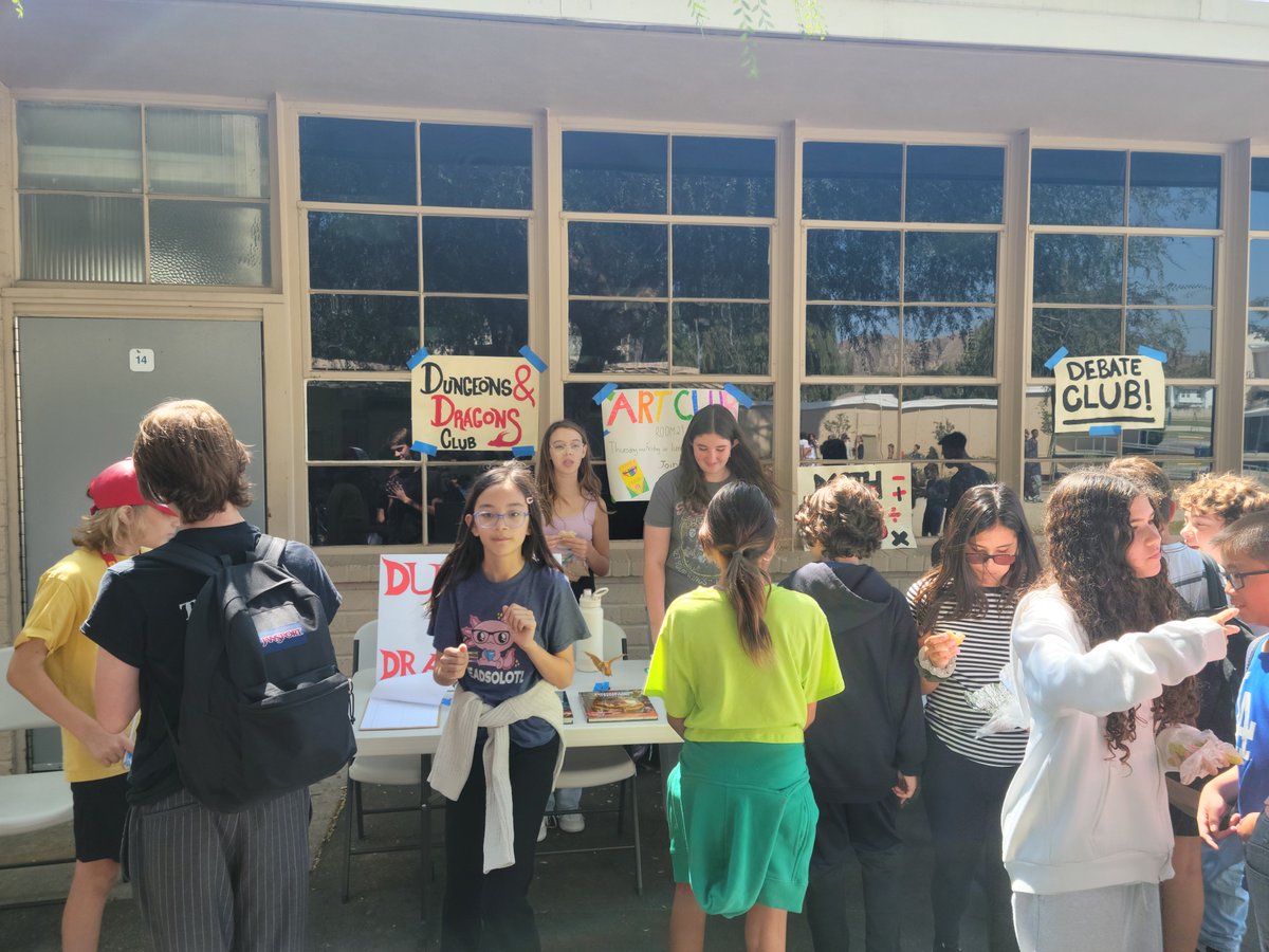 AEWrightMS's tweet photo. AEW's Club Rush was a huge success this past Friday! #aewms #lvusd https://t.co/bli7lmZ6rp