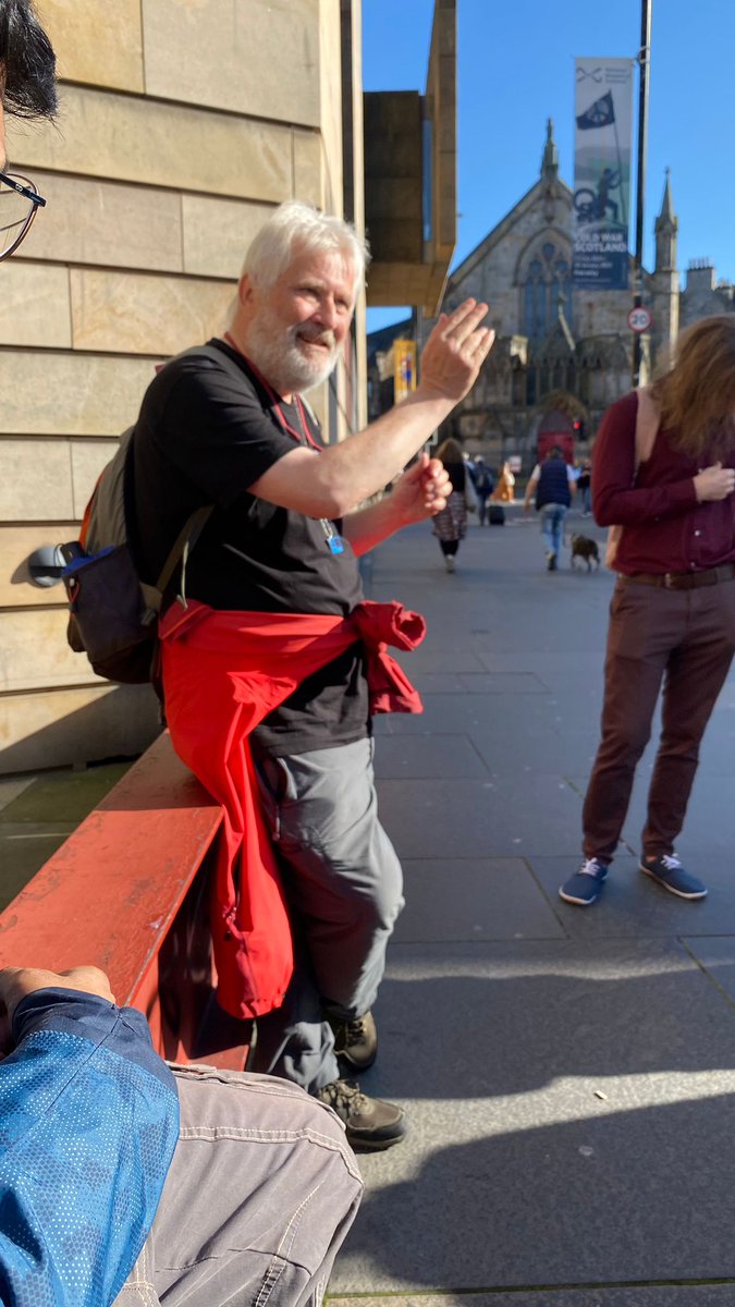 "From Pictish to Polish: The Languages of Scotland": one of my favourite thematic walks across Edinburgh, encompassing Gaelic &amp; Scots, Latin &amp; Greek, French &amp; Polish, and much more... this time for the perfect audience: the participants of the AMLaP conference #AMLaP #AMLaP2024