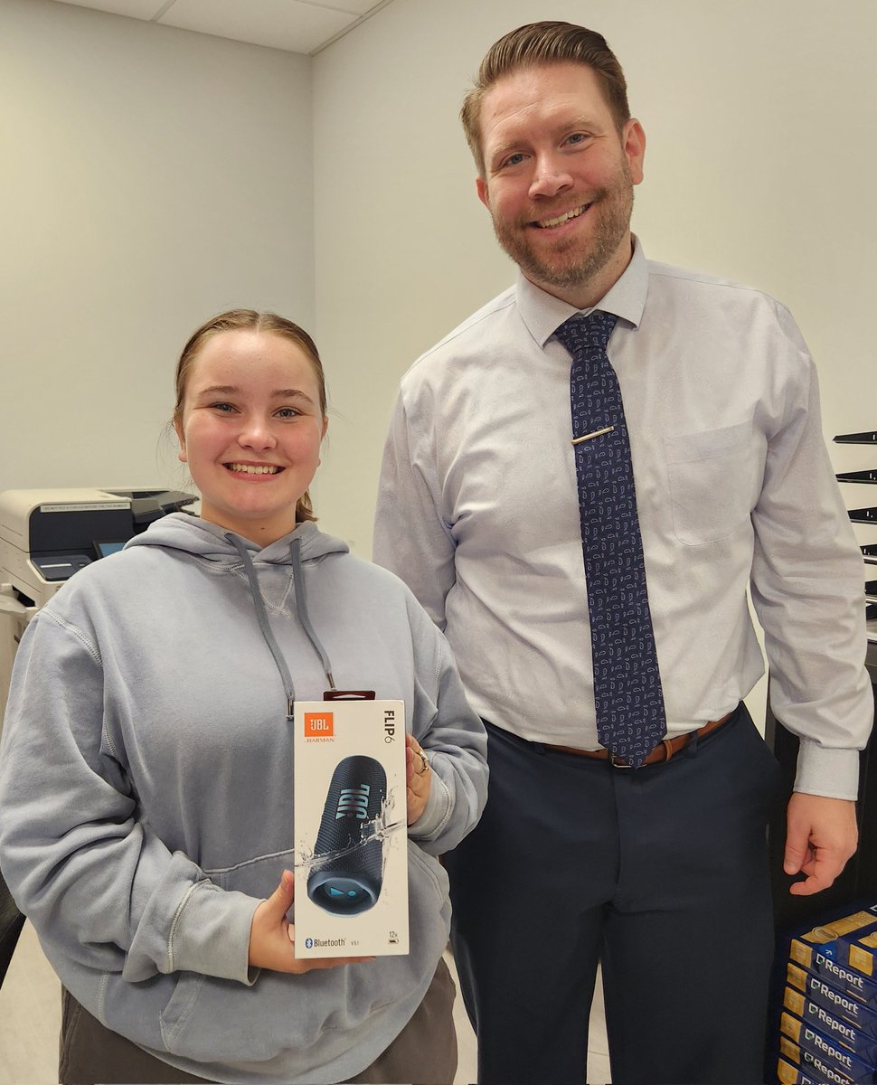 ActivitiesEpchs's tweet photo. Congrats to Lucy who won a free Bluetooth speaker for checking in with her Mustang Pride gear on Friday! You can't win if you don't try... @epchs231 https://t.co/ABHOibA7Ah