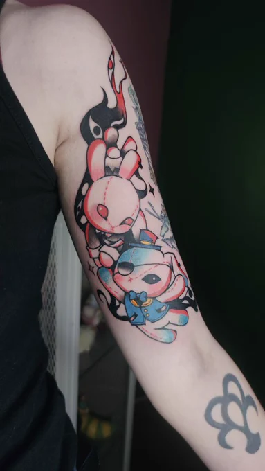 kuroshitsuji tattoo i did !! just in time for the 18th anniversary>:) 