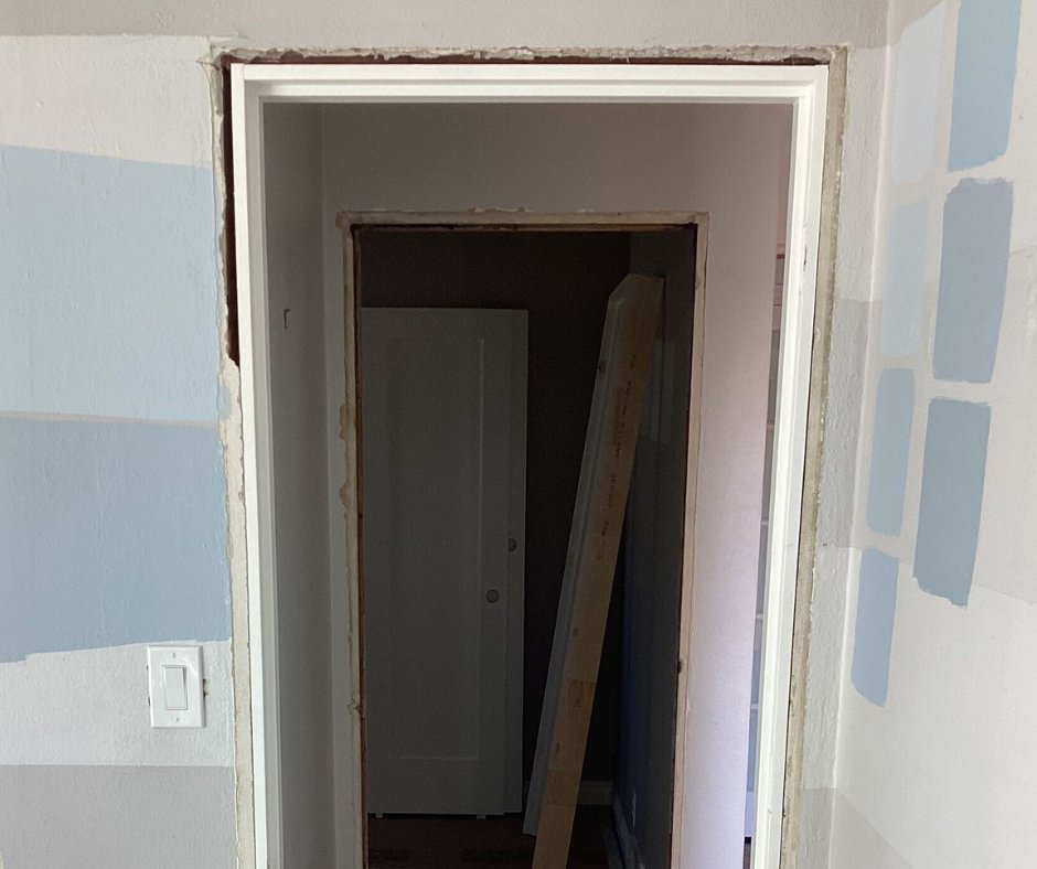 BetterBuilders3's tweet image. 🎨Don’t rush the paint process! Before making a final decision, test your paint choices in different areas of your home and under various lighting conditions. hubs.li/Q02NDsm80
#HomeDecor #PaintTesting #InteriorDesign #ColorChoice #HomeImprovement #DIYDecor