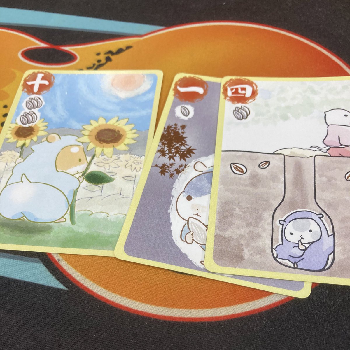 toroitagame's tweet photo. たくさんのゲームを楽しませていただきました
それ��れのアイデアに感心。
とっても刺激になりました
ありがとうございました！

@pan3enjoy さんの「Relic Raiders:激流！」
@zyugonspic さんの「からくりスナイパー」
@Be_Lumber さんの「エイリアンG」

#カードショップサトPin https://t.co/ON4YlLIOaO
