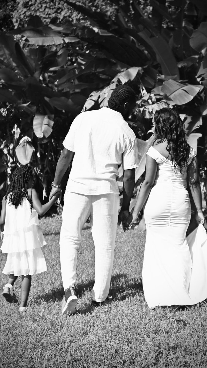 sheridonck's tweet image. Capturing moments like these is truly special—it’s a celebration of the strength, love, and grace of a remarkable woman as she prepares to bring a new life into the world.

#maternity #maternityphotography #maternityshoot #maternityphotoshoot
