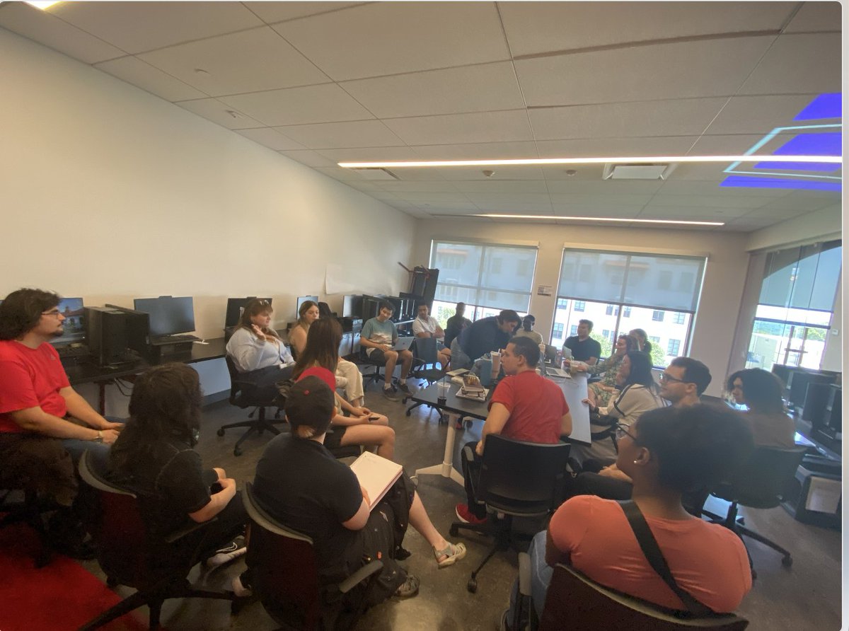 lab_nlp's tweet image. Great to see both new and returning students collaborating at the NLP lab! Exciting discussions ahead.@LibbyBarak @FeldmanMSU @Montclair_CHSS @MSUCSAM @montclairstateu @LinguisticsMSU #MontclairNLP
