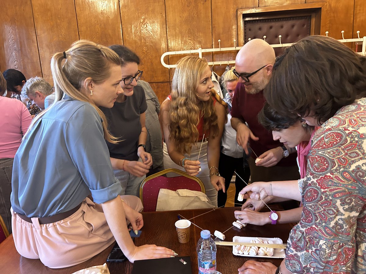 multiclassprjct's tweet photo. Is it possible to build a shared understanding without language? Our project partner, Czech University of Life Sciences Prague, is making us think and work on this in a fun and engaging way. https://t.co/0SxaUZ3VNS