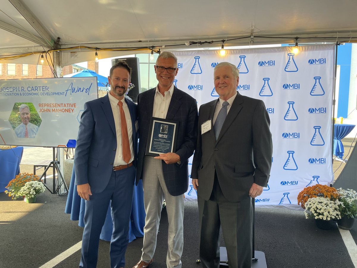 Rep. John Mahoney (@repjohnmahoney) on Twitter photo I was honored to receive the Joseph R. Carter Innovation & Economic Development Award at the <a href="/massbiomed/">MBI Incubators</a> 40th Anniversary Celebration last week. Thank you to CEO + President John Weaver for your unwavering commitment to making Worcester a #biotech hub in MA. I was honored to receive the Joseph R. Carter Innovation & Economic Development Award at the <a href="/massbiomed/">MBI Incubators</a> 40th Anniversary Celebration last week. Thank you to CEO + President John Weaver for your unwavering commitment to making Worcester a #biotech hub in MA.