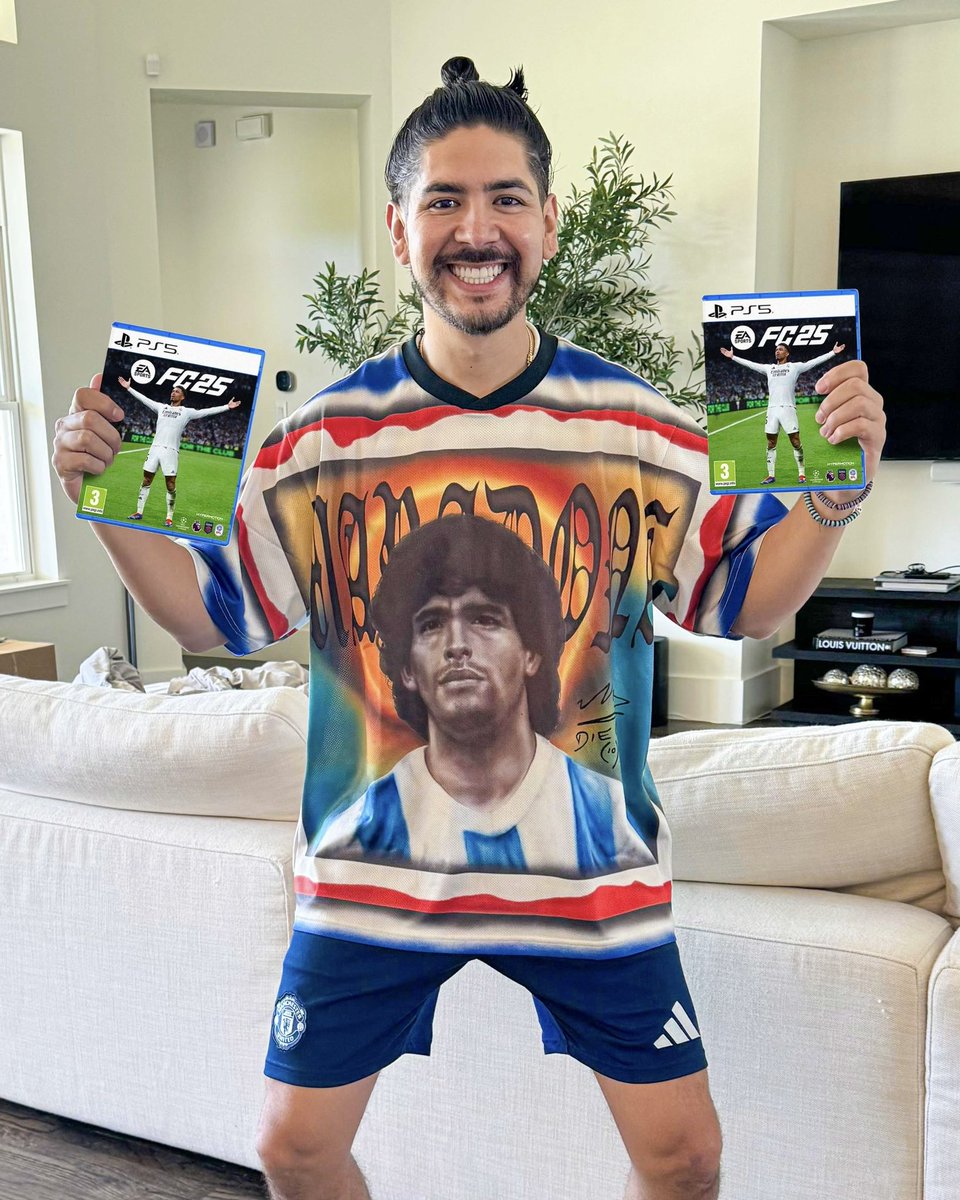 Alright so who still needs an FC 25 pre order?!!?