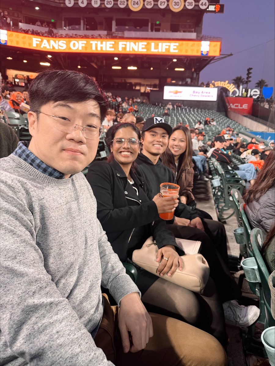 uclaw_STLJ's tweet photo. UCSTLJ members had a great time at the ball game. Stay tuned for our winter articles. Go giants! ⚾🖤🧡 https://t.co/cnejFNPR6t