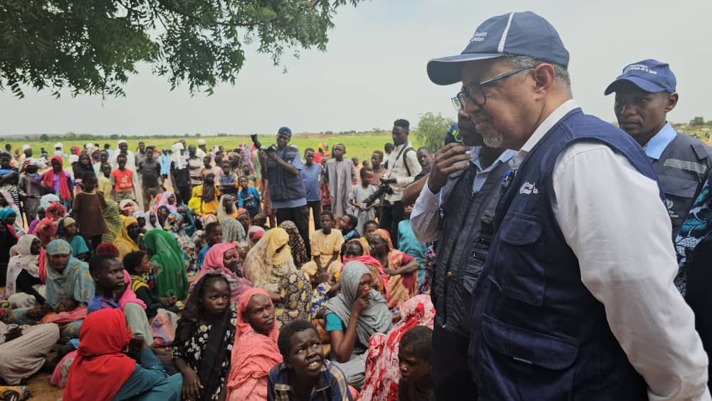 WHO's tweet photo. .@DrTedros is in #Chad, where alongside Minister of Health Abdel-Madjid Abderahim, he visited the border town Adré, where Sudanese people are seeking refugee from both conflict and hunger. 

With @OmsTchad colleagues, Dr Tedros, supported delivery of essential medical supplies across the border, on their way to Darfur, #Sudan. 

They also delivered essential medical supplies to the health centre in Adré, where the health system is under huge pressure, and visited an @MSF health facility, which provides primary health care services to the local population and refugees. 

They then visited a @Refugees' registration centre, where Dr Tedros spoke with people who had walked for days to cross the border after their homes were burned, their crops destroyed and their animals stolen. They had one message: we're hungry.