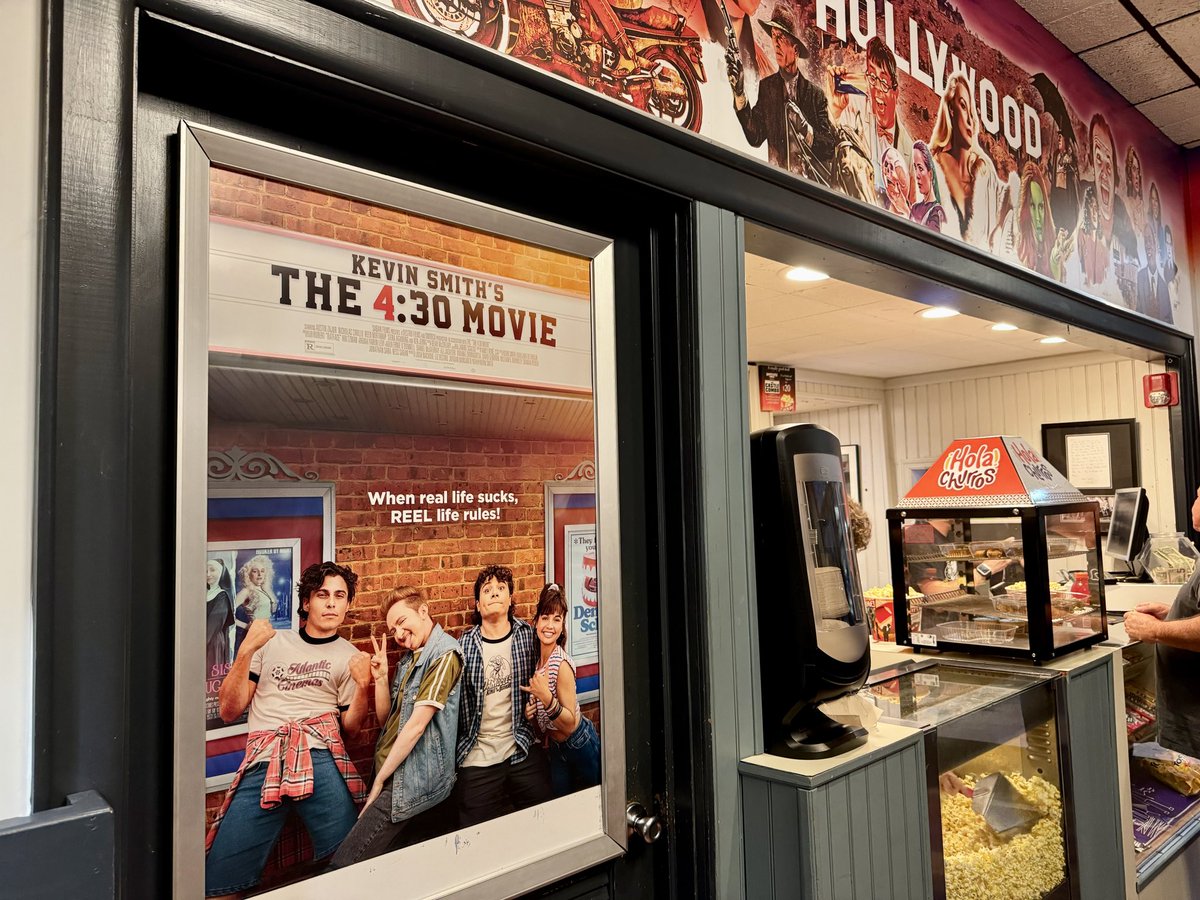 PokeProfNet's tweet image. Made sure to catch #The430Movie on opening night at @SmodCinemas. Definitely scored some bonus points seeing the film in the theater where it was filmed. Huge kudos to @ThatKevinSmith for bringing us back to a much simpler time. It’s absolutely a must see!

#Smodcastle