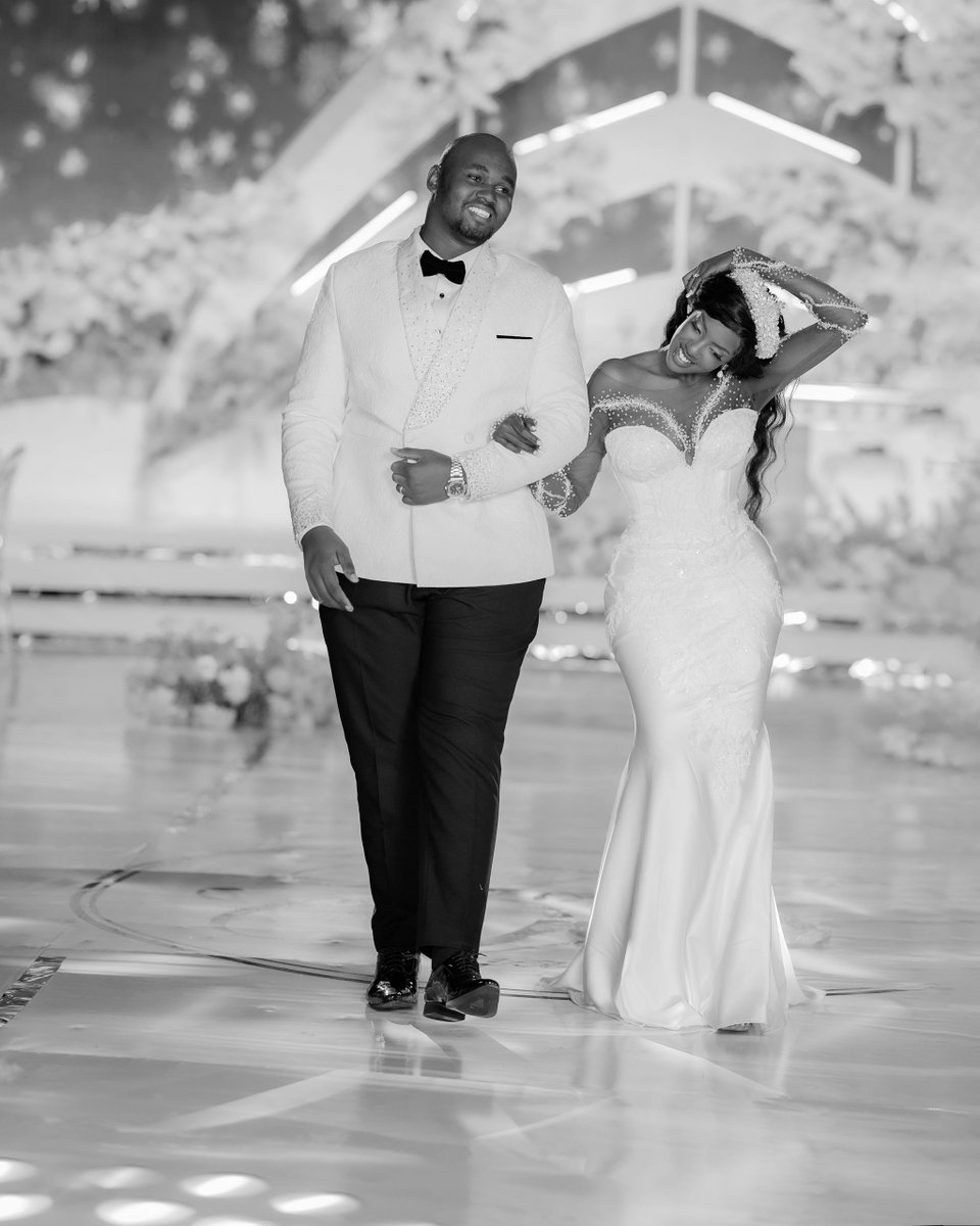 TheRugRoom_'s tweet photo. WEDDING OF THE YEAR NO DOUBT‼️

@tonnympagim X @vyaalexis 

@1608NicheEvents 
@LarryCasual1 
@CareZziwa 
@dynamic_wedding 
@fairytalewed256 

#tonnywedsvya #fairytalewedddings #dynamicweddingphotography https://t.co/VdSa0WFYuD