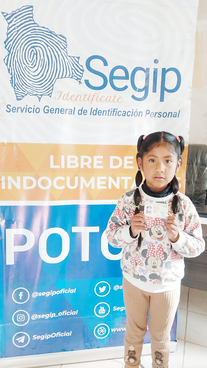 ¡𝐄𝐥 𝐟𝐮𝐭𝐮𝐫𝐨 𝐝𝐞 𝐏𝐨𝐭𝐨𝐬𝐢́ 𝐜𝐨𝐦𝐢𝐞𝐧𝐳𝐚 𝐜𝐨𝐧 𝐢𝐝𝐞𝐧𝐭𝐢𝐝𝐚𝐝!
Nuestro programa "Segip en tu escuela" llega a los 42 municipios de #Potosí, llevando la #CédulaDelBicentenario a nuestras niñas, niños y adolescentes en etapa escolar. 

#MovilizadosPorLaIdentidad