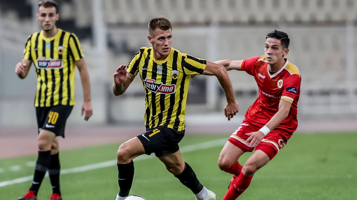 PPZGR's tweet photo. AEK Ateny rozprawia się 2-0 z Volos. Dobry występ Damiana Szymańskiego. Jego drużyna jest liderem ligi greckiej po 4 kolejce. https://t.co/IgqGsiXc3d