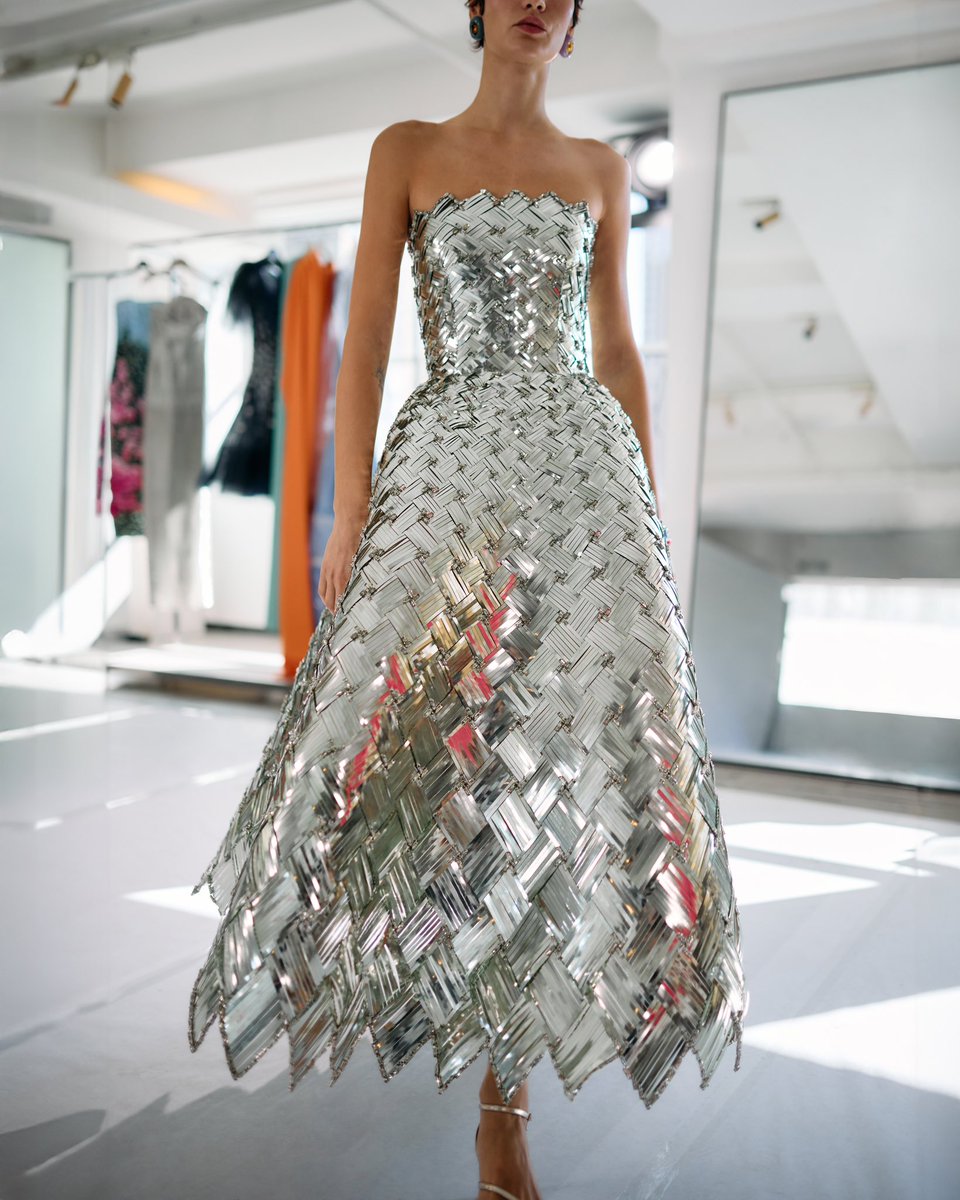 oscar de la renta woven sequin cocktail dress Woven for Catherine . Catherine O'Hara in custom Oscar de la Renta at the Venice Film Festival for the global premiere of Beetlejuice Beetlejuice. #odlrredcarpet Styled by @andrewgelwicks