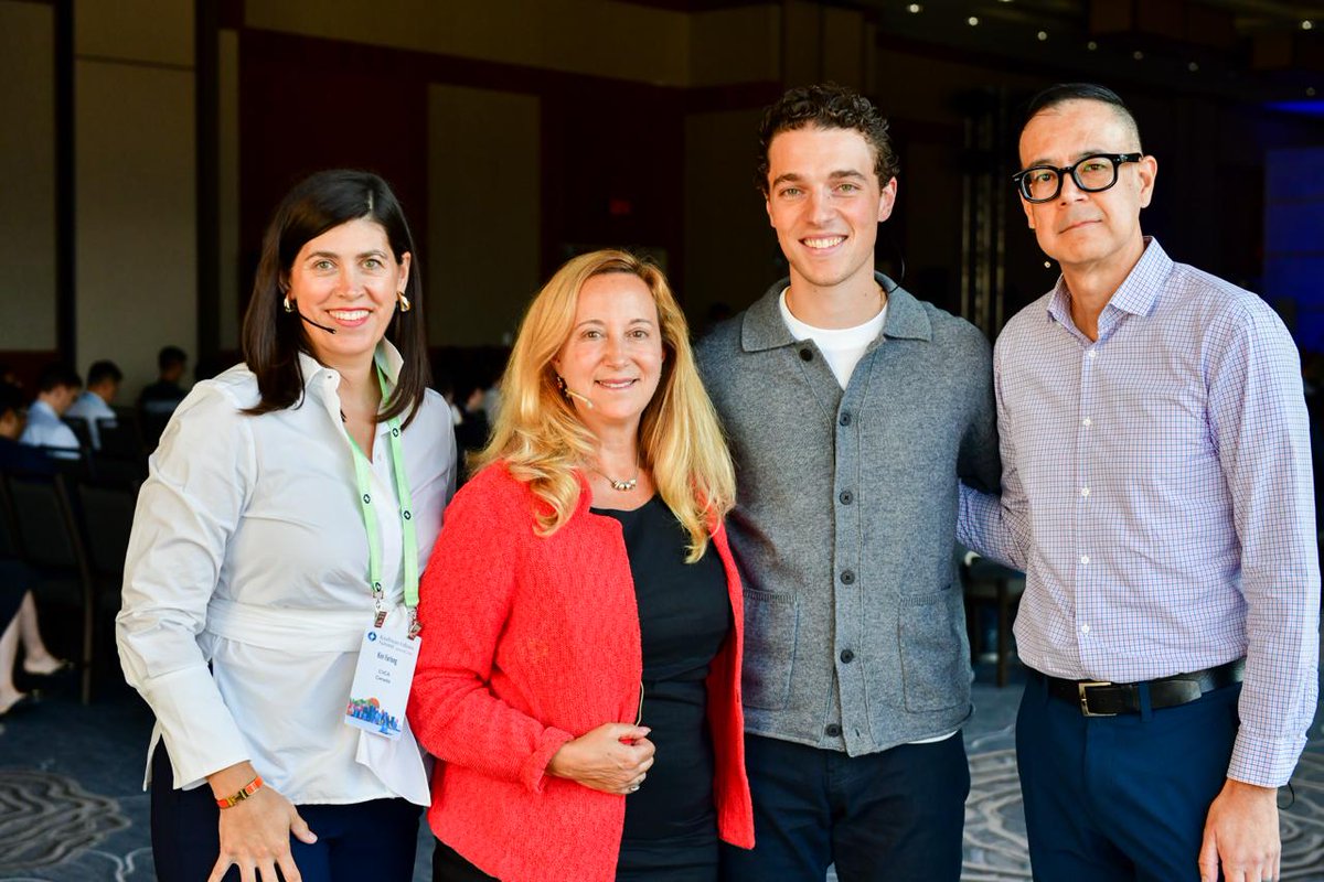 Perspectives from Canadian LPs—<a href="/kim_furlong/">Kim Furlong (she/her)</a> moderated a dynamic discussion with Ian Carew, <a href="/JRikhtegar/">John Rikhtegar</a>, and Senia Rapisarda about key trends shaping the #CanadianVC landscape. 

And with that segway, we are heading into LP/GP roundtables for the rest of the afternoon!