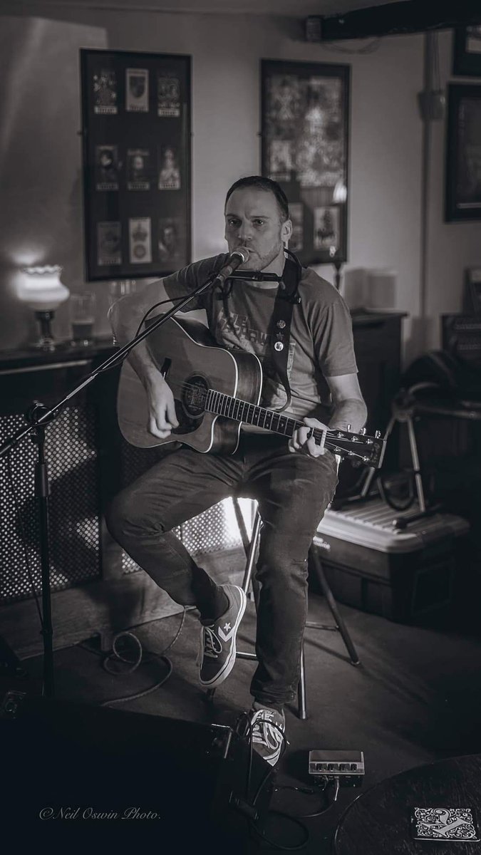 Playing a couple of sets live at The Turks Head in Sowerby Bridge this Sunday, from 5pm.