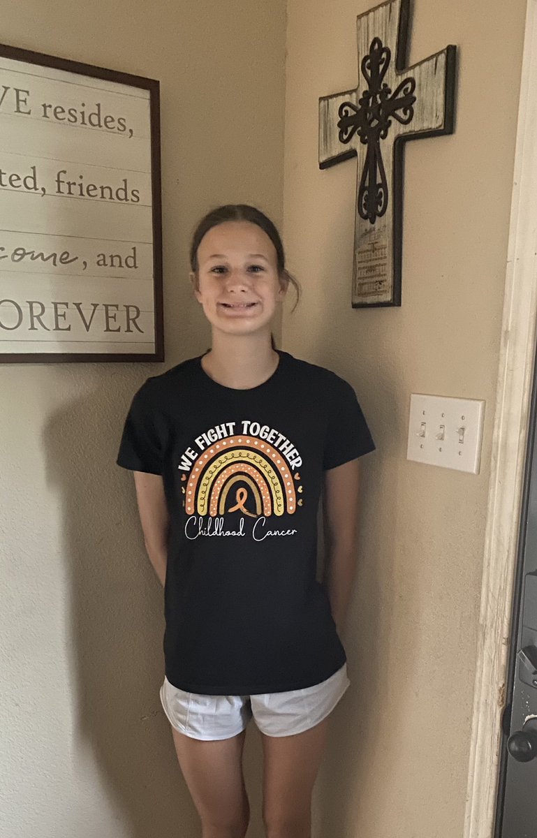 vallittle24's tweet photo. So thankful for a district &amp; leader that recognize &amp; support the fight to end childhood cancer!  You could see Gold across @ProsperISD today!!! What a day to make counts and finally start chemo again!! #noonefightsalone #littlestrong #prosperproud @Hferguson28 https://t.co/AlSGFURwEU