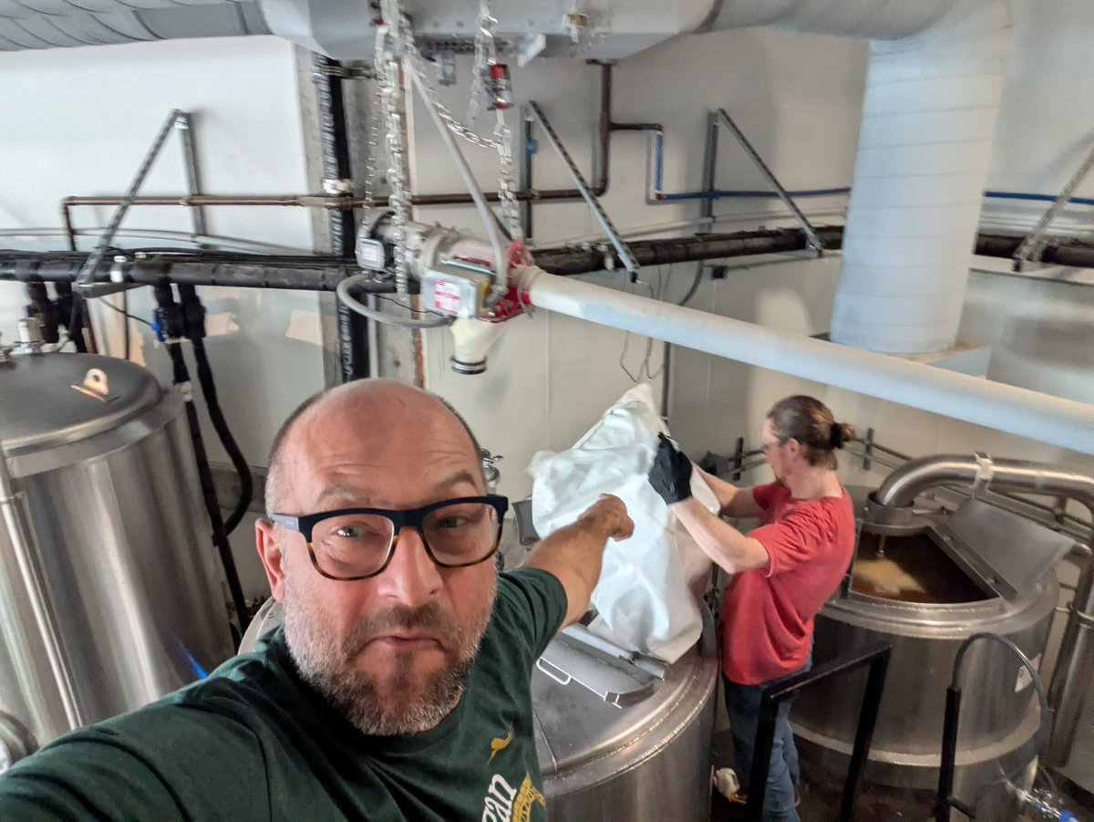 Flying Lion Brewing tweet media