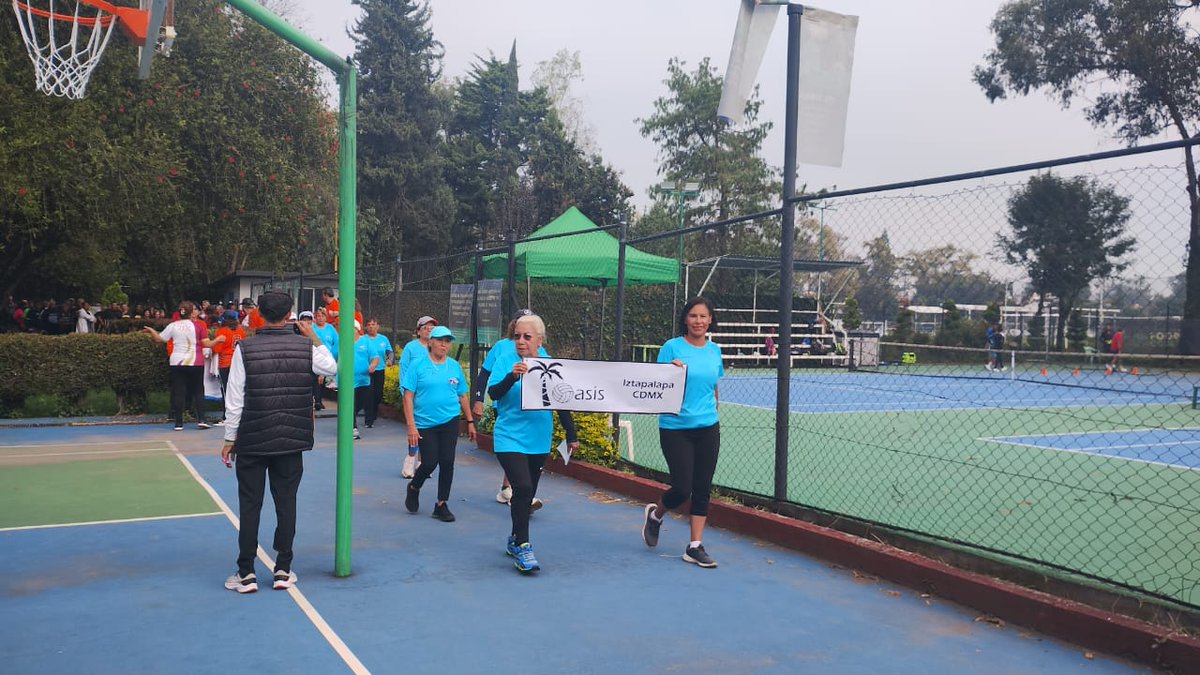 Martin01969019's tweet photo. Torneo de Cachibol 🏐 para celebrar las #FiestasPatrias🎉 🇲🇽 🪅 En el Deportivo "Rosario Iglesias Rocha" ubicado en Villa Coapa @Alcaldia_Coy con la participación de equipos de Tepeji del Rio, Puebla, Estado de México y de la CDMX...(1/2) https://t.co/R68l2ycrnZ