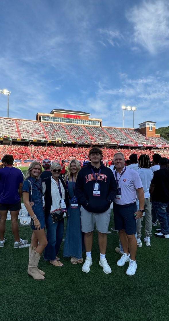 Thank you <a href="/Coach_D13/">Devon Doyle</a>, <a href="/coachbilldurkin/">Bill Durkin</a> &amp; <a href="/CoachChadwell/">Jamey Chadwell</a> for a great visit to LU! Go Flames!!

<a href="/donnieyantis/">Donnie Yantis</a> <a href="/RecruitPCA/">RecruitPrestonwoodAthletics</a> <a href="/CoachCoreyH/">Coach C. Harbert</a> <a href="/ZachFrazier5/">Zach Frazier</a>