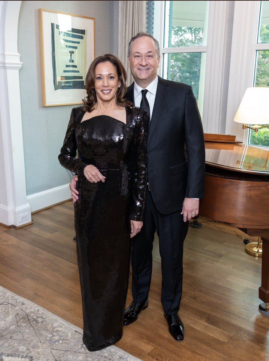 Drop a 💙 for each and Repost if you can’t wait to see them in the White House!