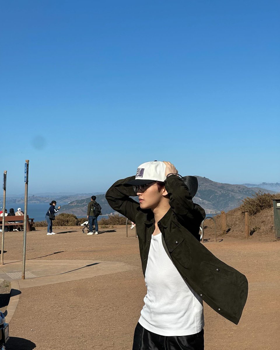 LMKFEED's tweet photo. #mark instagram update https://t.co/mUKsjjAh4N