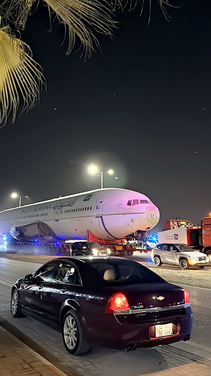 بـدر الشمري✨. tweet media