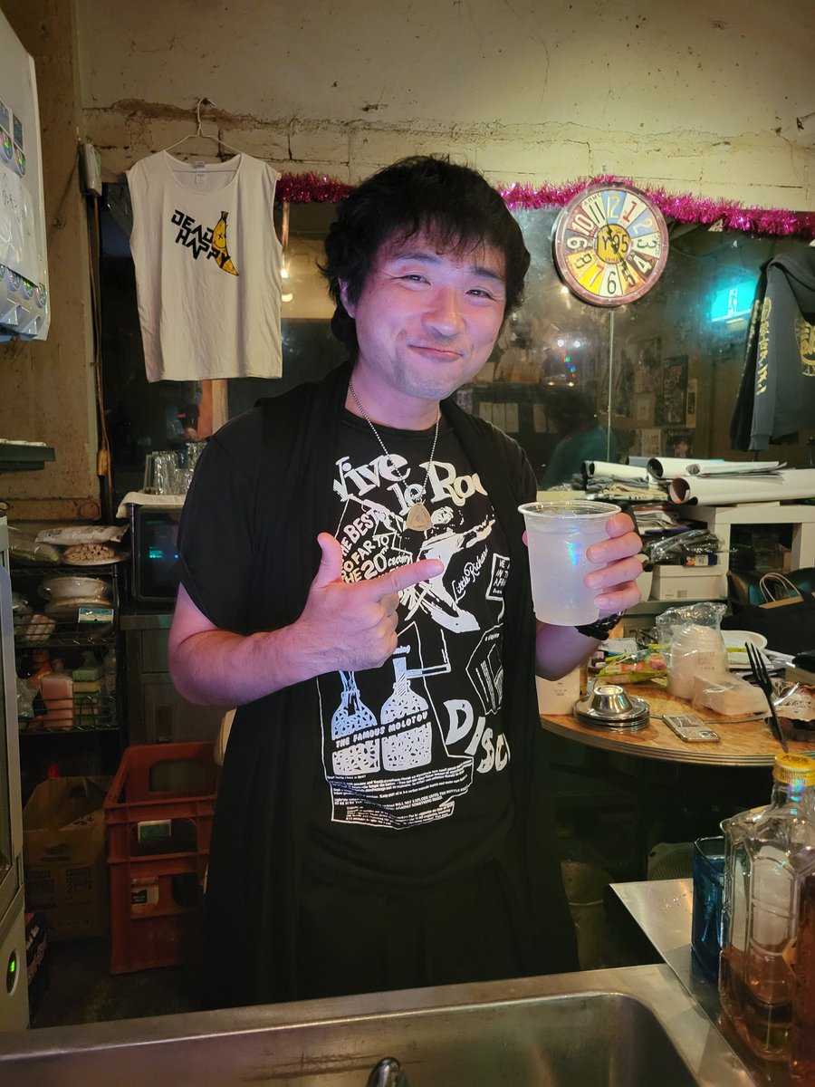 KANDAM19710508's tweet photo. 本日!
『Azzitto 神波BAR』
2024.9/17(火)
18時OPEN/24時CLOSE
(神波は18〜23時までいます)
場所:新宿UNDERGROUND Azzitto1224
(フード持ち込みOK!おつまみ差し入れも大歓迎!)
新宿区新宿2-11-10 新宿2丁目センタービルB1
チャージ¥500
ドリンク¥500〜
バーテンさんへのゴチドリンクも大歓迎! https://t.co/FxrXJs1chW