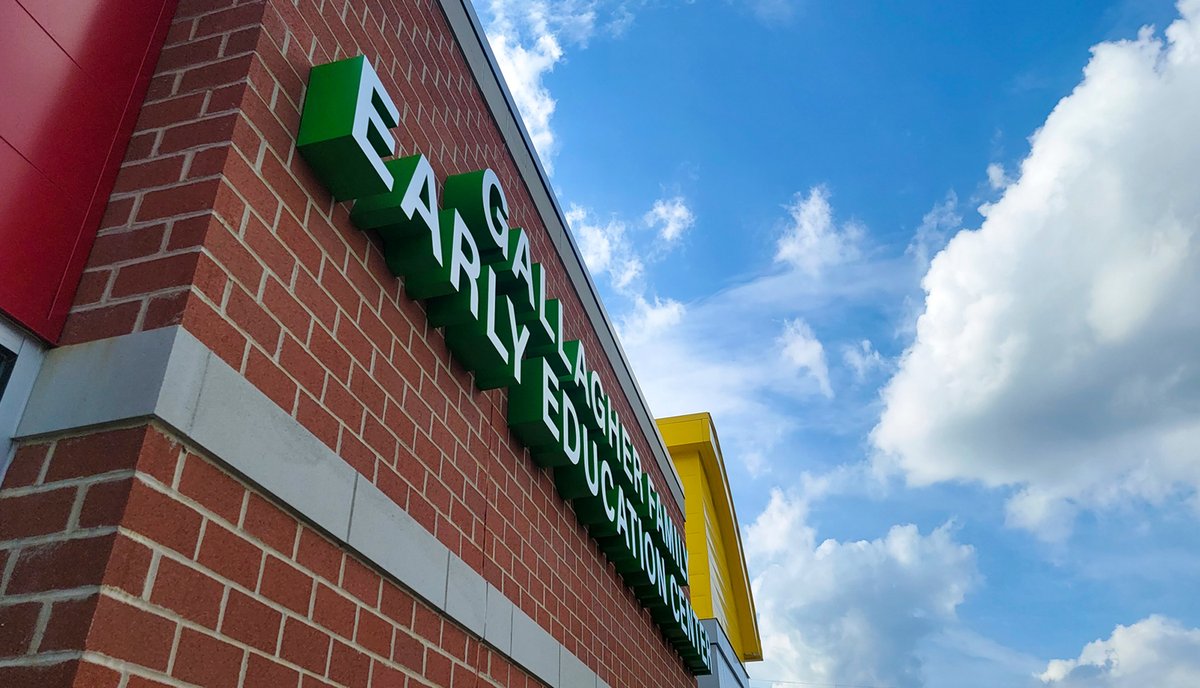 Announcing: Urban Community School

Winner of ASI's Best #Education Solution

ASI completed this extensive campus-wide initiative to that included #wayfinding, #branding and #recognition signage📍🏫 

View the SignStudy: asisignage.com/portfolio/urba…