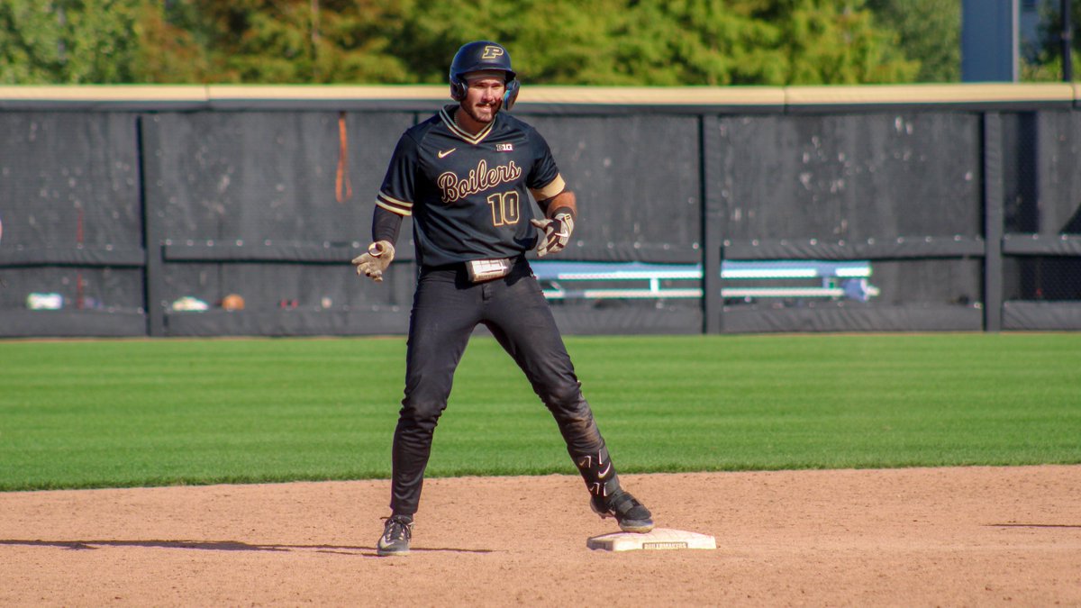 PurdueBaseball's tweet image. 😤 Bringing that Energy Halfway to Home. #BoilerUp #2ndBase @EliAnderson22 @DeCelloSergio @CJRichmond9 @LoganSutter5 

📸 @Haley_Toetz